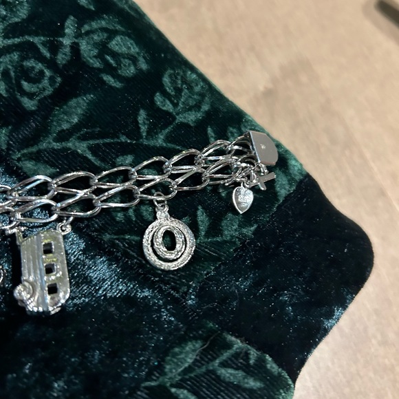 STERLING SILVER CHARM BRACELET w/ 10 Charms - Picture 4 of 8